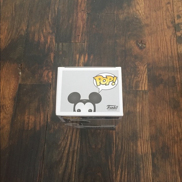 Mickey Mouse Barnes & Noble Collection Funko Pop - Picture 5 of 6